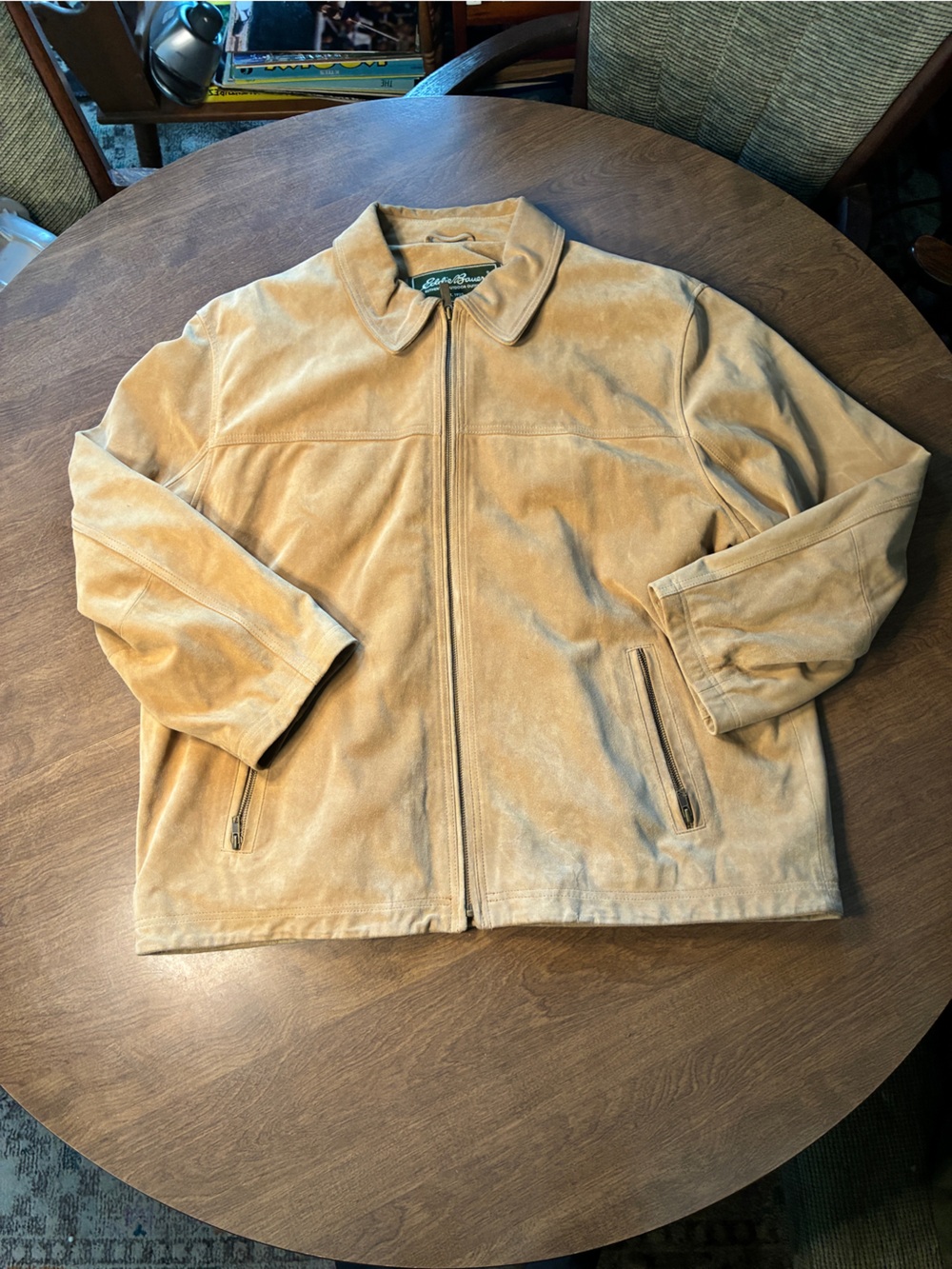 beige Eddie Bauer suede jacket features a full-zip XL